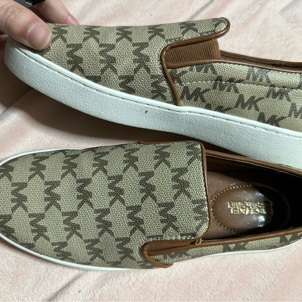 Michael Kors Beige and Brown Slip-On Loafers